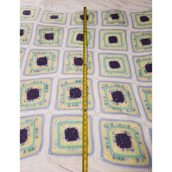 47"×47" Hand-made OOAK Crocheted Baby Blanket Multi-colored Pastels - Picture 3 of 4